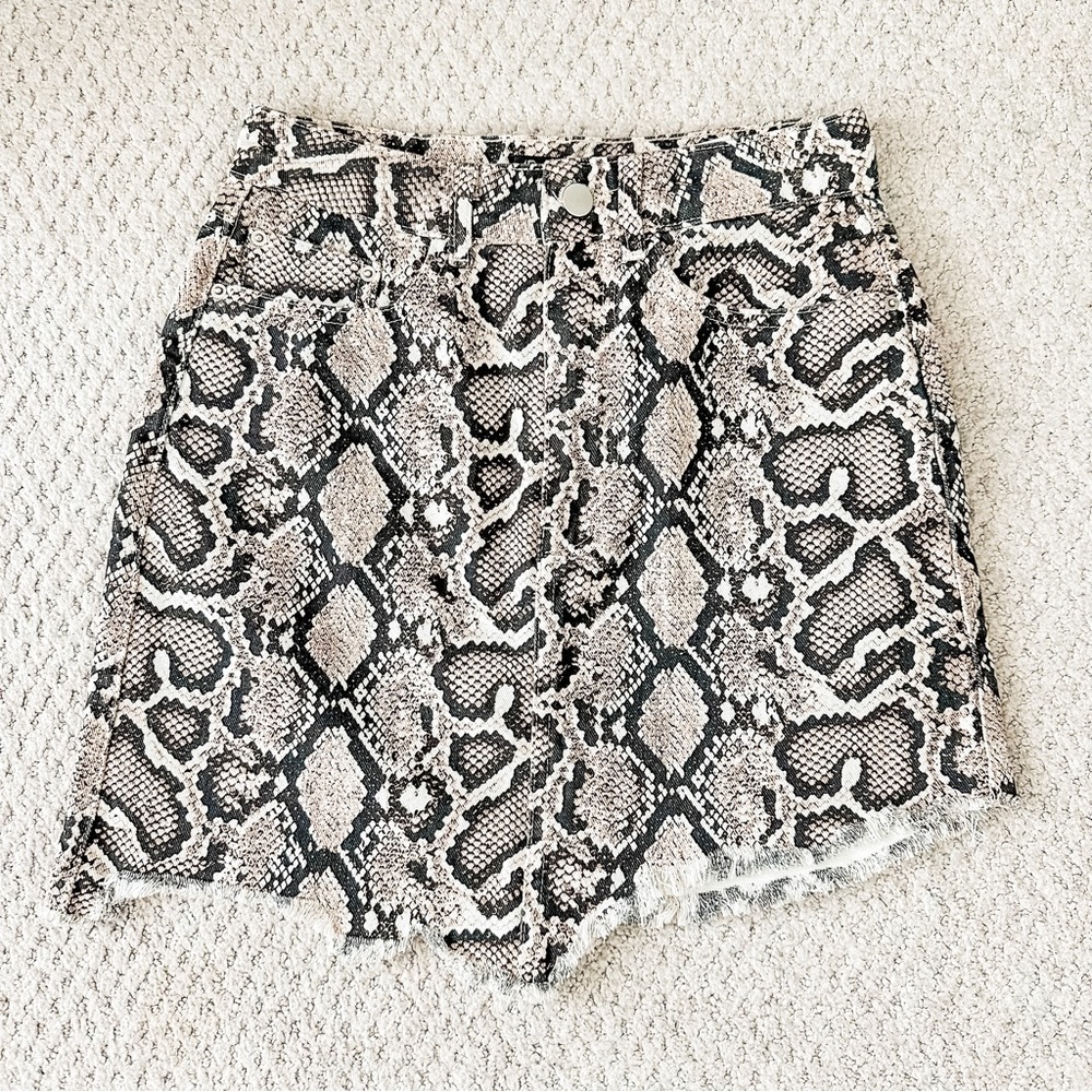 COPY - Zara Alligator Print Denim Skirt